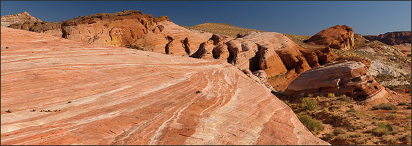 Geb�nderter Sandstein in der N�he der "New Wave" im Valley of Fire, Nevada (USA)<br />Nikon D3x mit AF-S NIKKOR 24-70 mm 1:2,8G